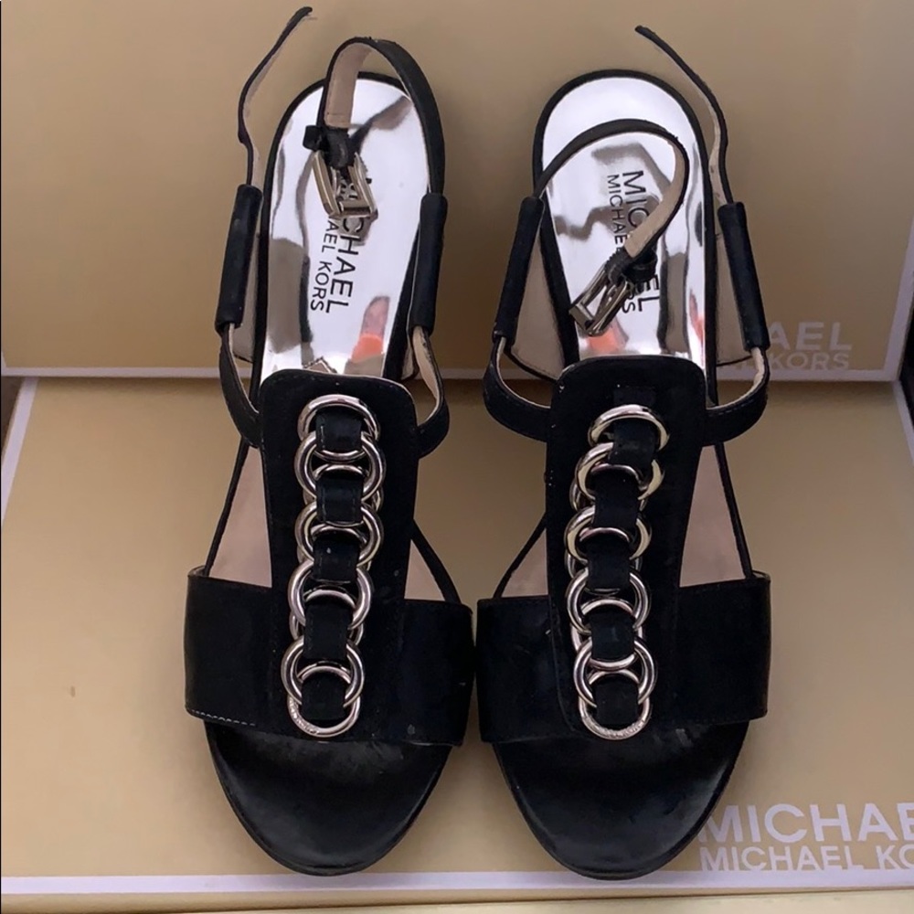 Great and comfy black heels